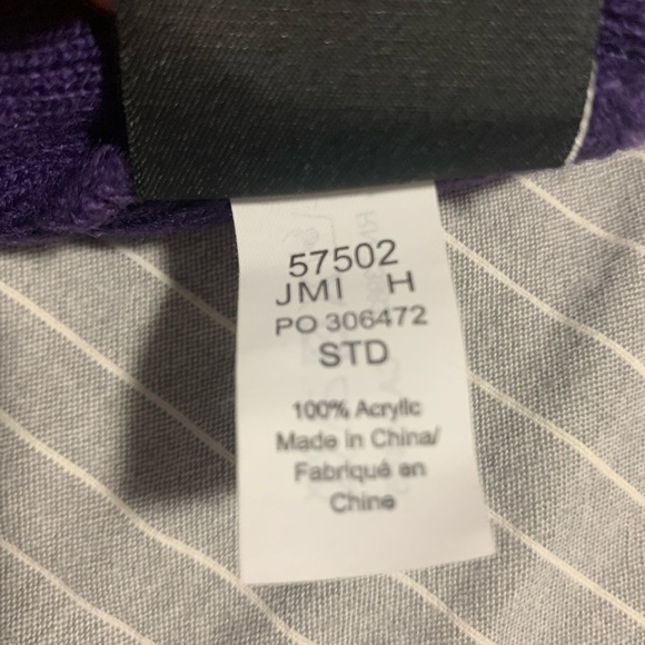 Helly Hansen purple toque knit beanie - Picture 2 of 2